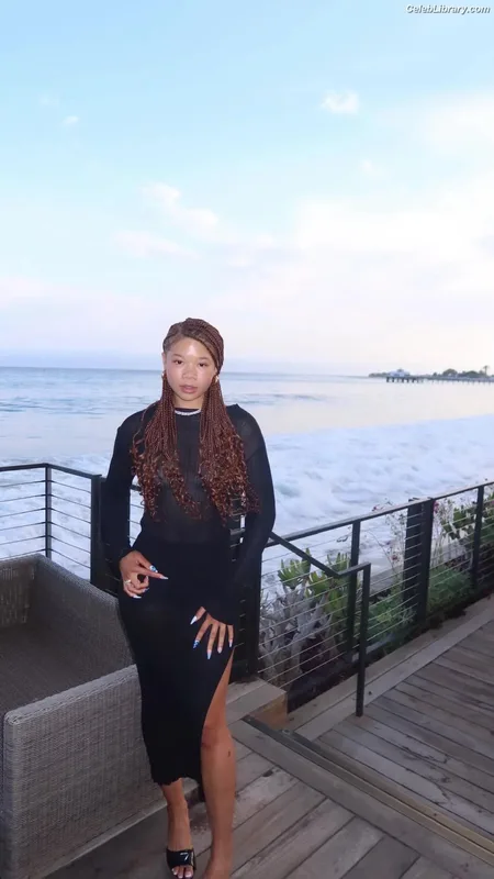 Storm Reid photo 18 of 884