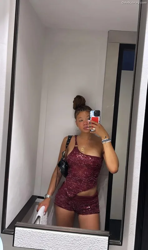 Storm Reid photo 21 of 884