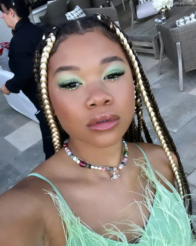 Storm Reid photo 9 of 884
