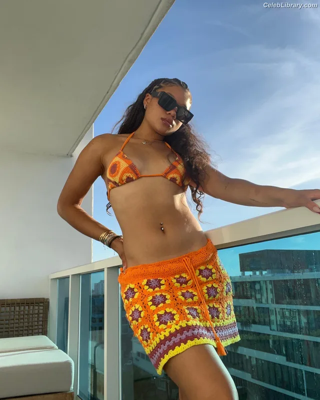Storm Reid photo 18 of 884