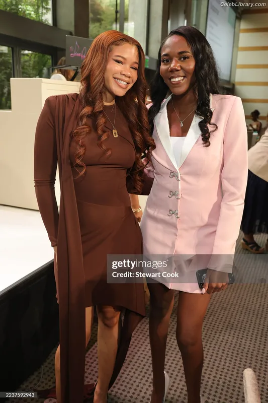 Storm Reid photo 16 of 884