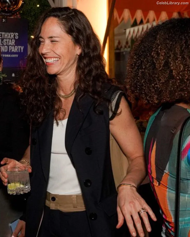 Sue Bird photo 10 of 158