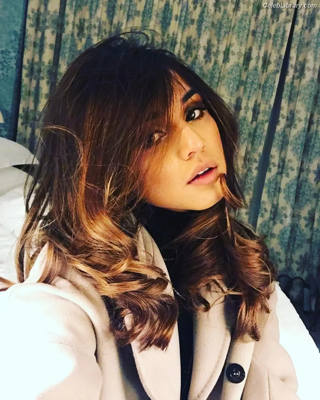 Summer Bishil photo 21 of 152