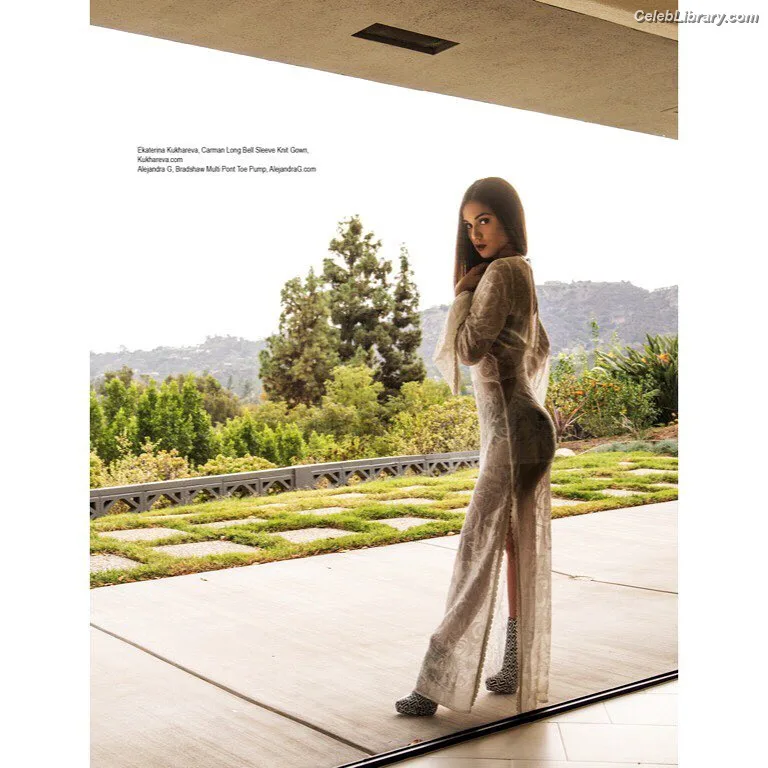 Summer Bishil photo 4 of 153