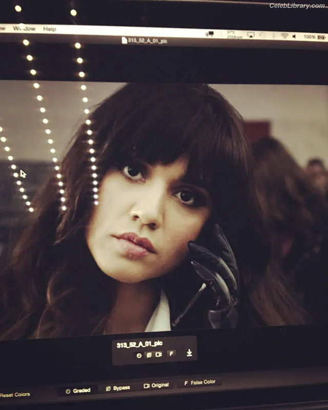 Summer Bishil photo 18 of 153