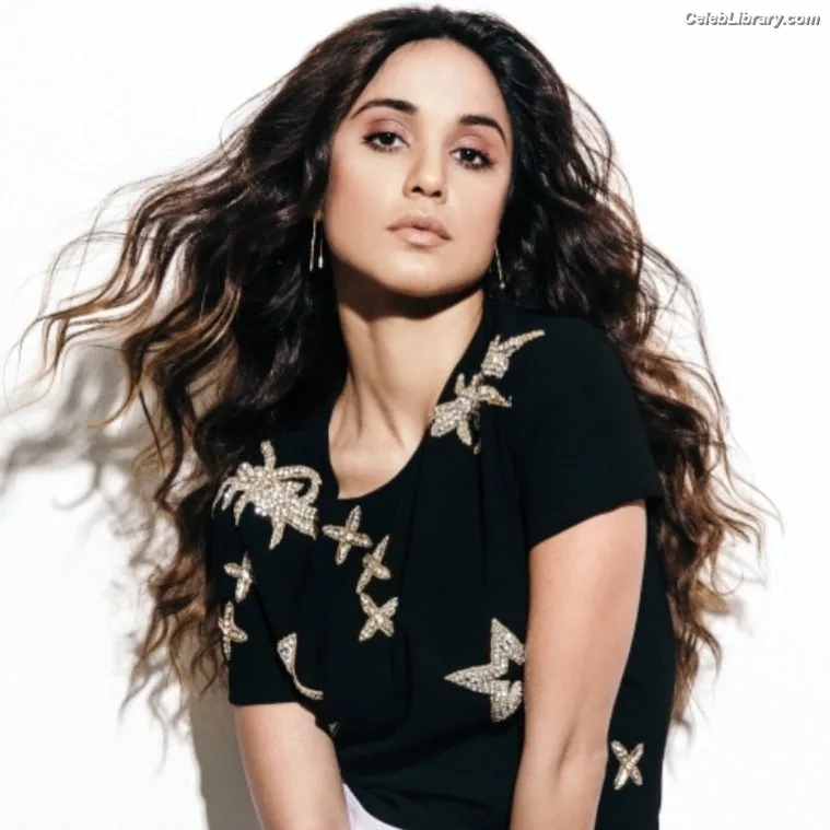 Summer Bishil photo 20 of 153