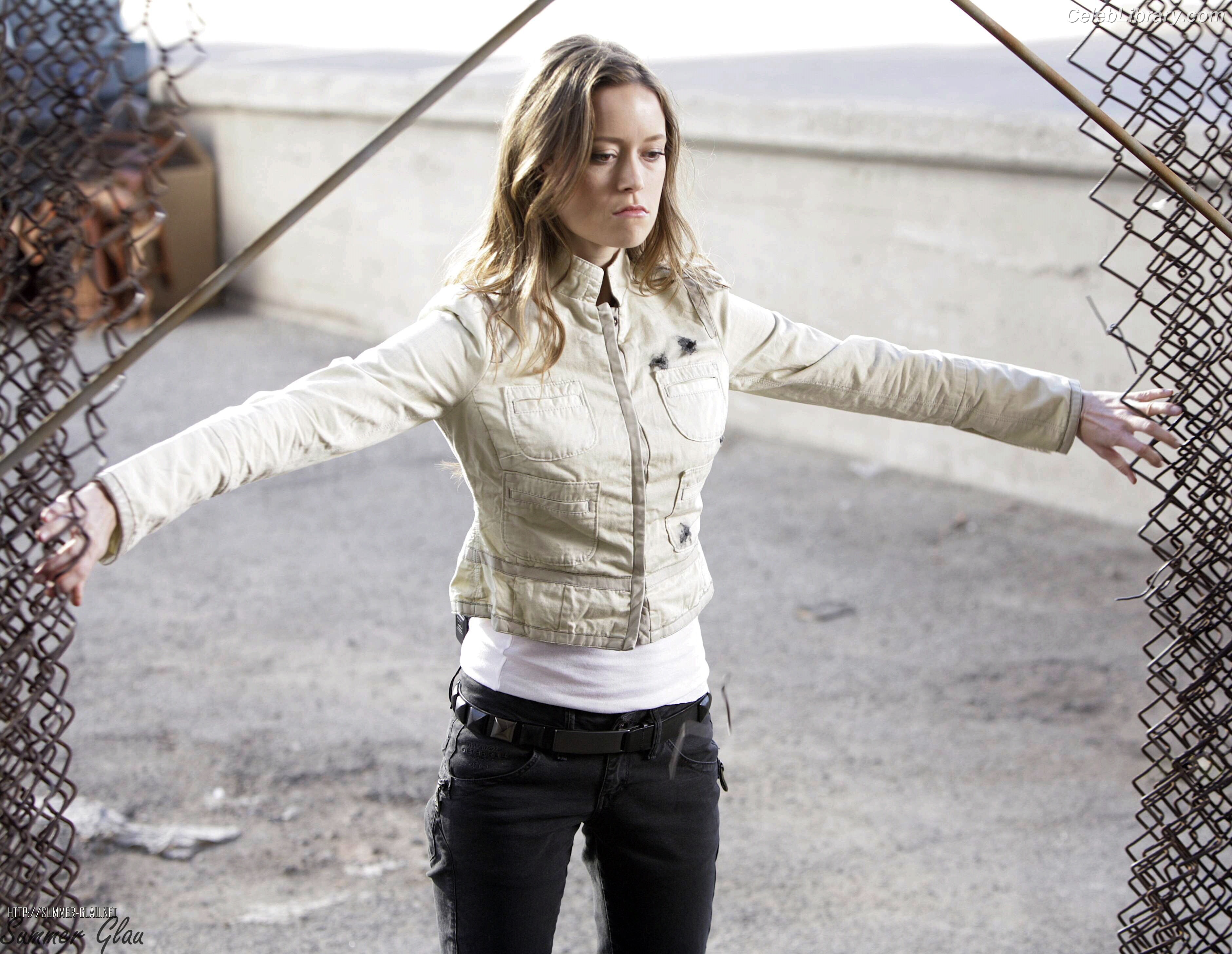 Summer Glau photo 7 of 85