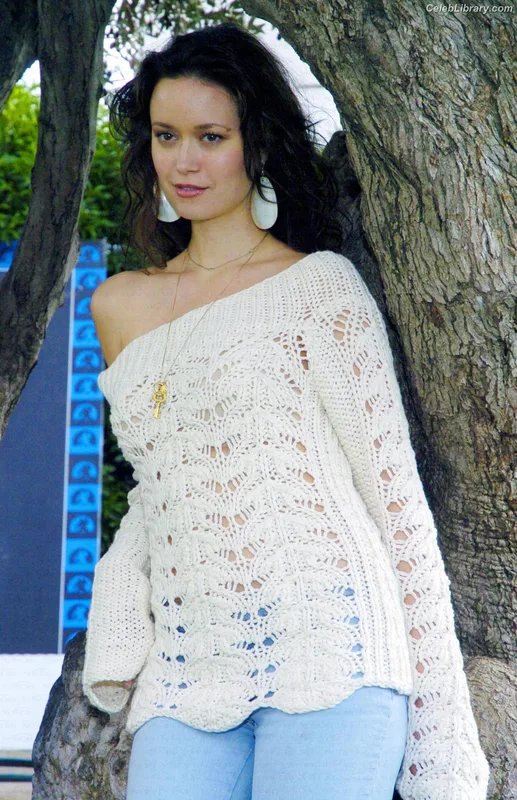 Summer Glau photo 5 of 85