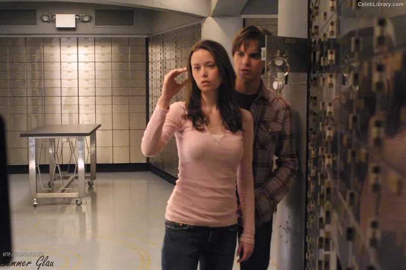 Summer Glau photo 17 of 85