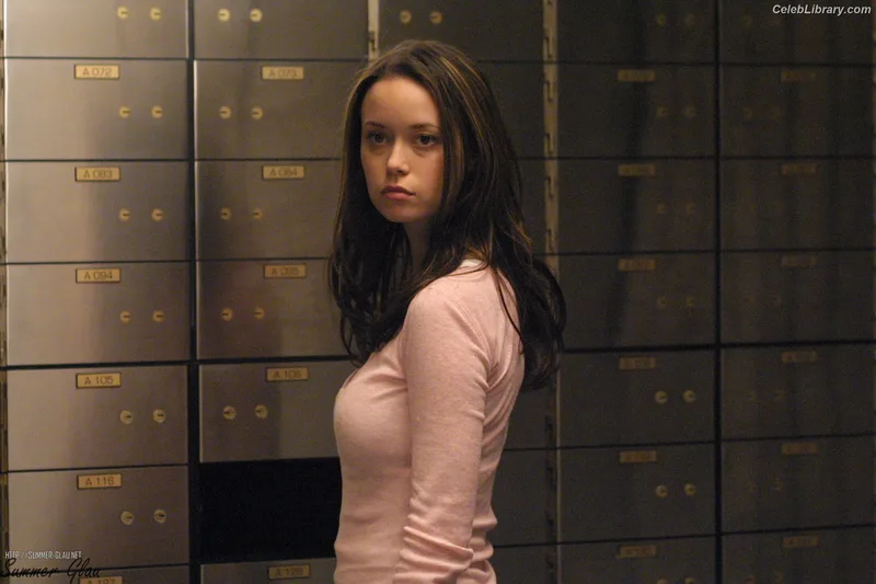 Summer Glau photo 18 of 85