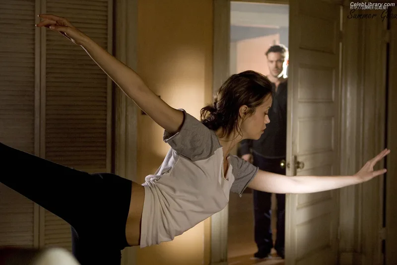 Summer Glau photo 24 of 85