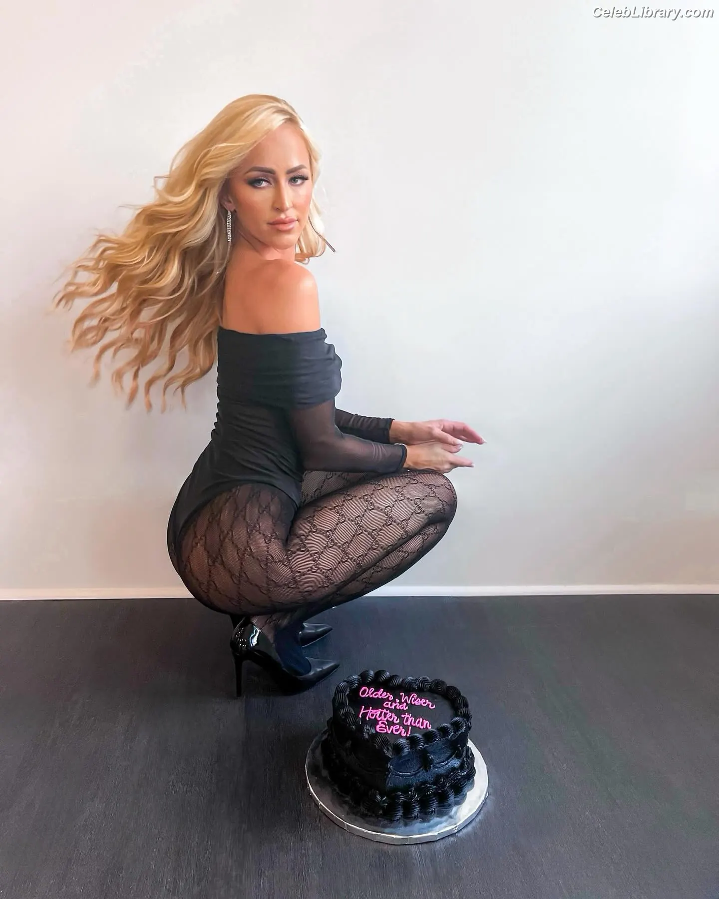 Summer Rae photo 8 of 691