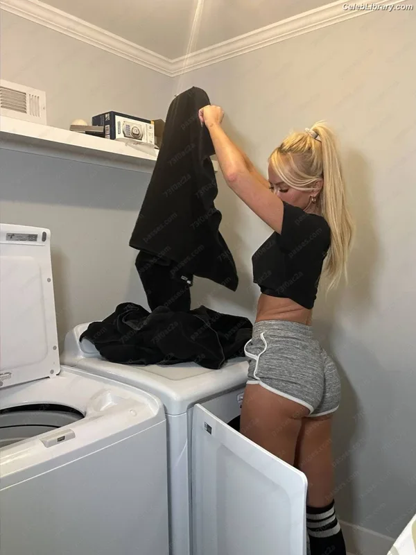Summer Rae photo 9 of 690