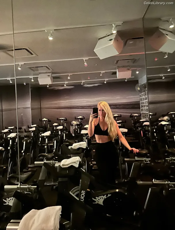 Summer Rae photo 1 of 690