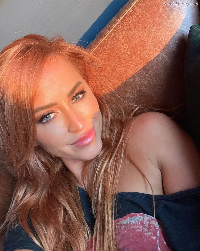 Summer Rae photo 7 of 690