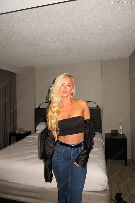 Summer Rae photo 22 of 690
