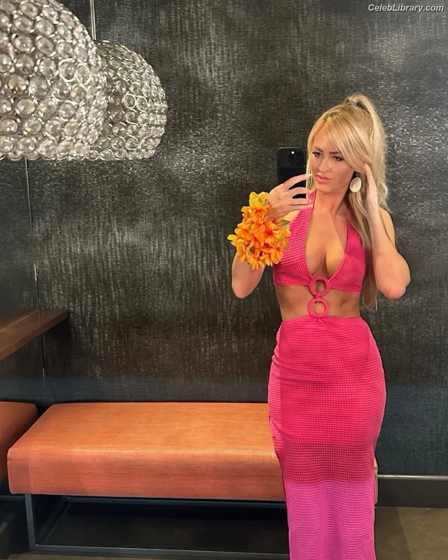 Summer Rae photo 16 of 690