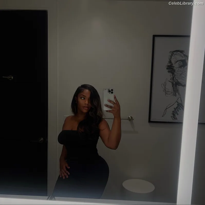 Summerella photo 4 of 9