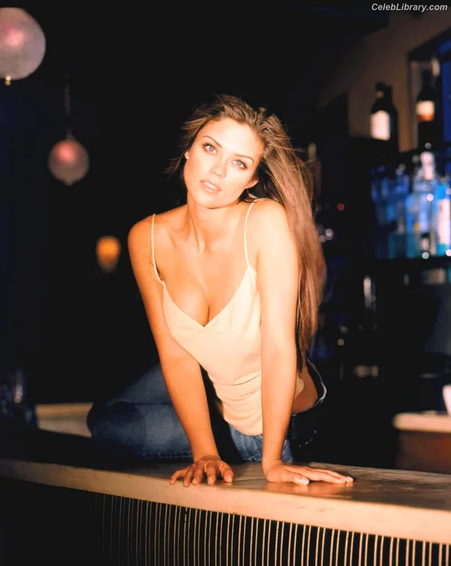 Susan Ward photo 22 of 49