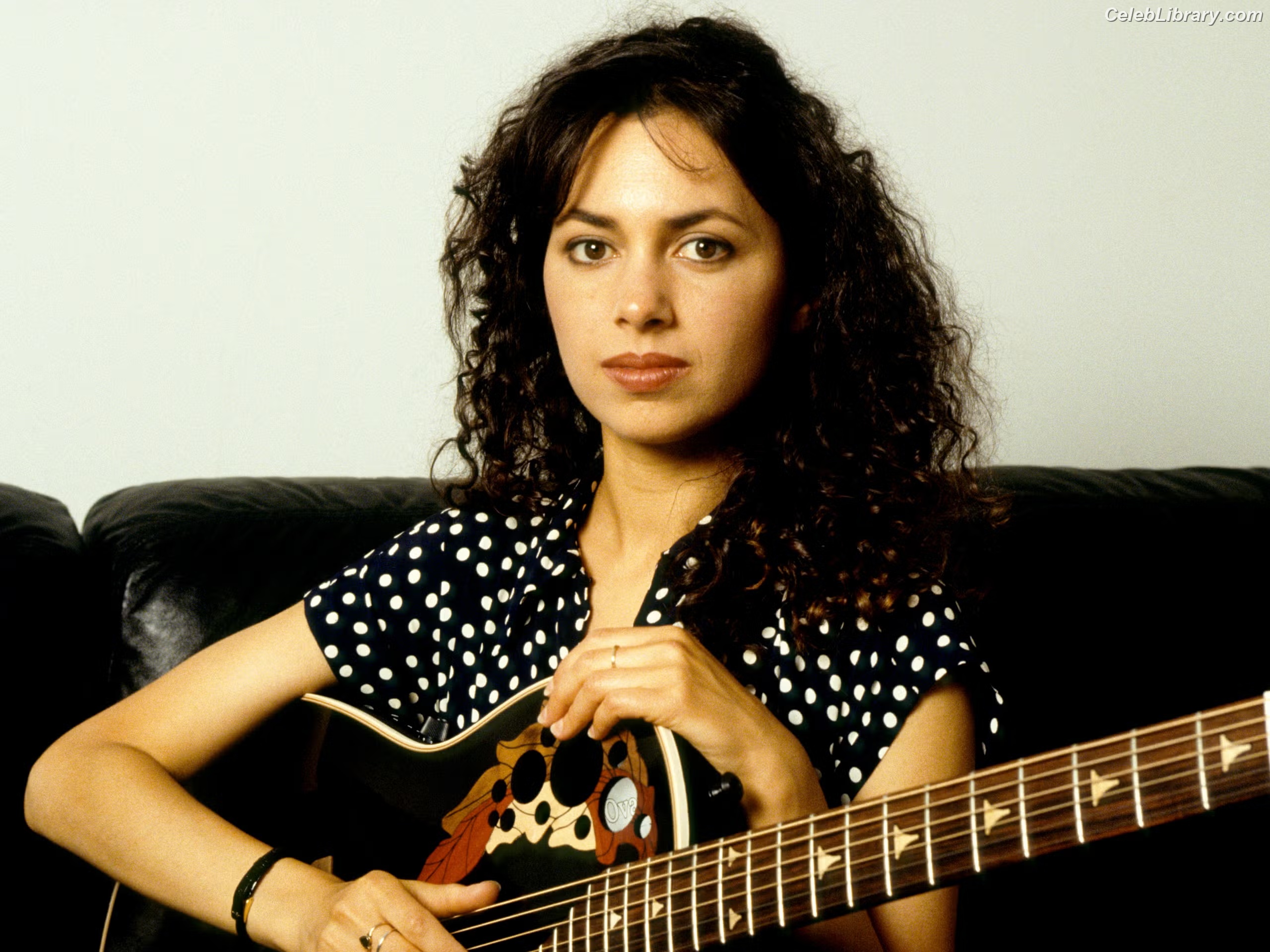Susanna Hoffs photo 5 of 27
