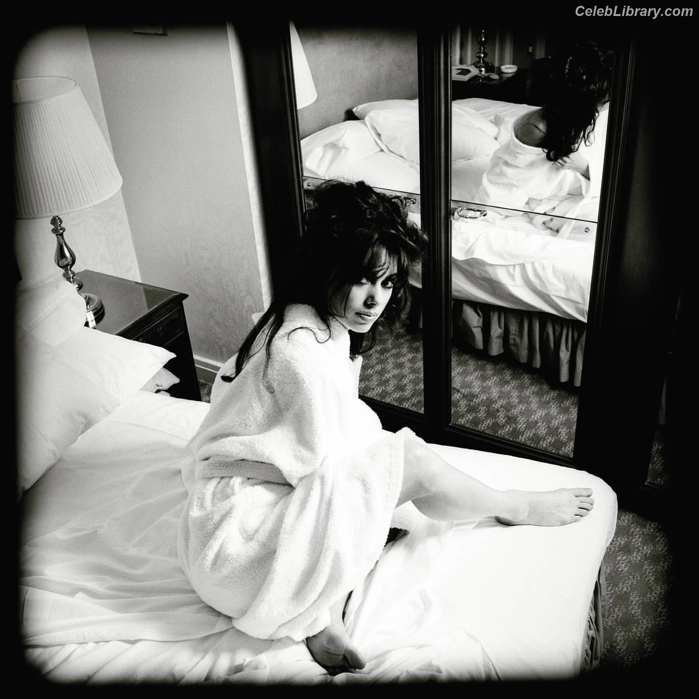 Susanna Hoffs photo 1 of 27