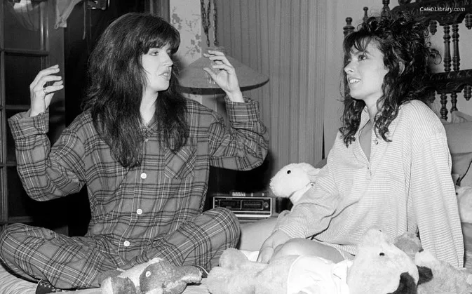 Susanna Hoffs photo 14 of 27