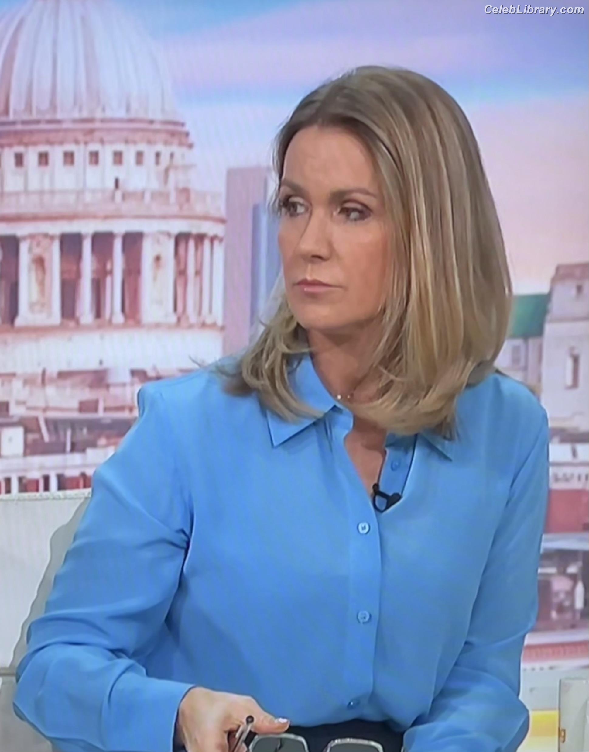 Susanna Reid photo 16 of 429