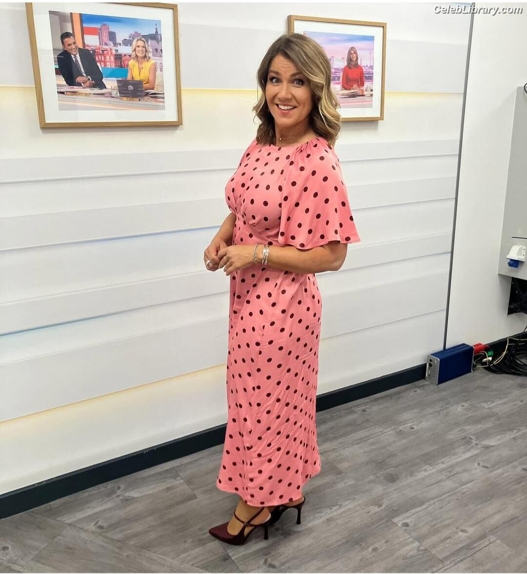 Susanna Reid photo 5 of 429