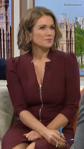Susanna Reid photo 18 of 429
