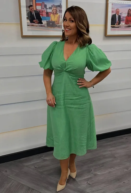 Susanna Reid photo 9 of 429