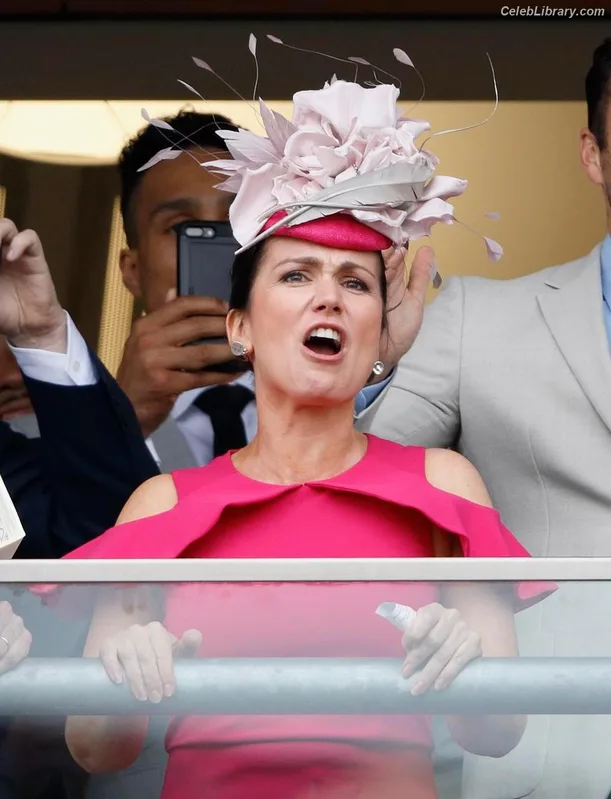 Susanna Reid photo 18 of 429