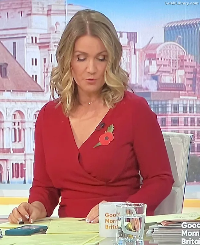 Susanna Reid photo 6 of 429
