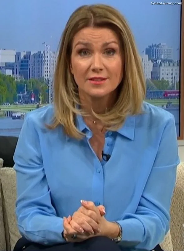 Susanna Reid photo 7 of 429
