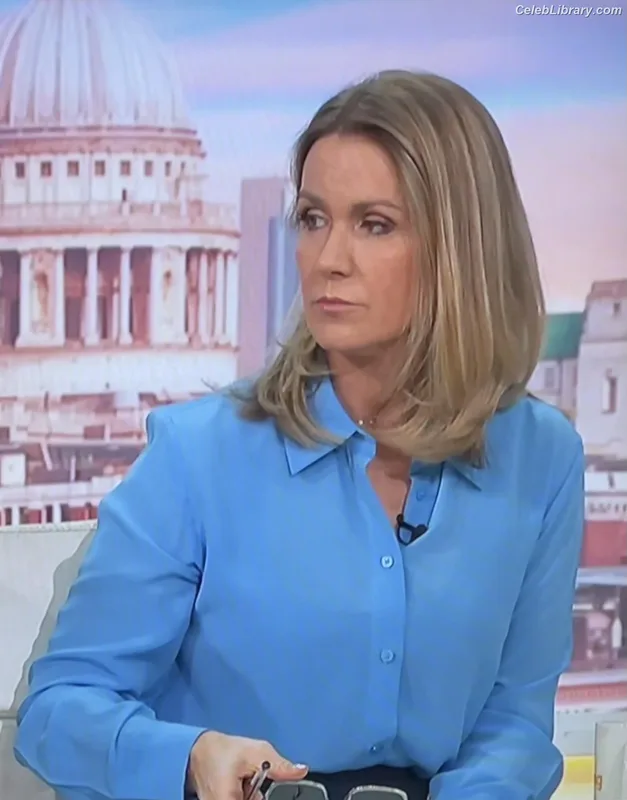 Susanna Reid photo 16 of 429