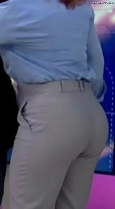 Susanna Reid photo 8 of 429
