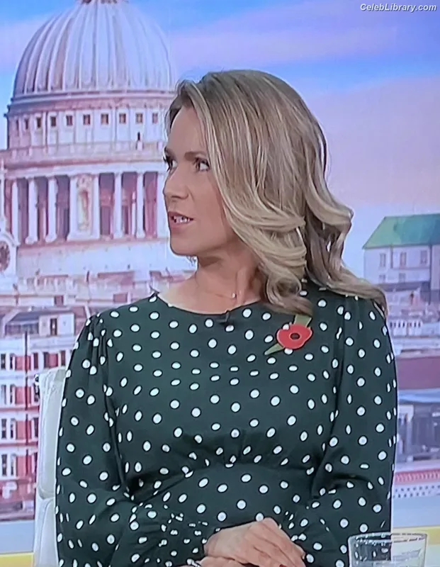 Susanna Reid photo 18 of 429