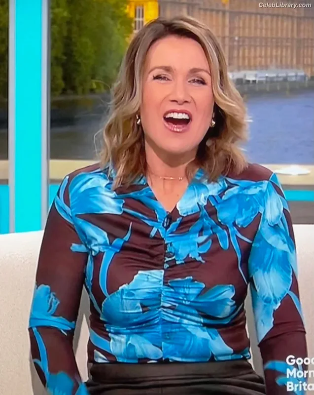 Susanna Reid photo 3 of 429