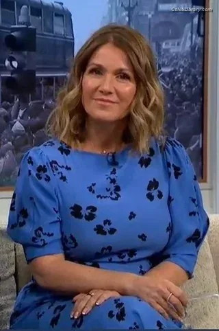 Susanna Reid photo 9 of 429