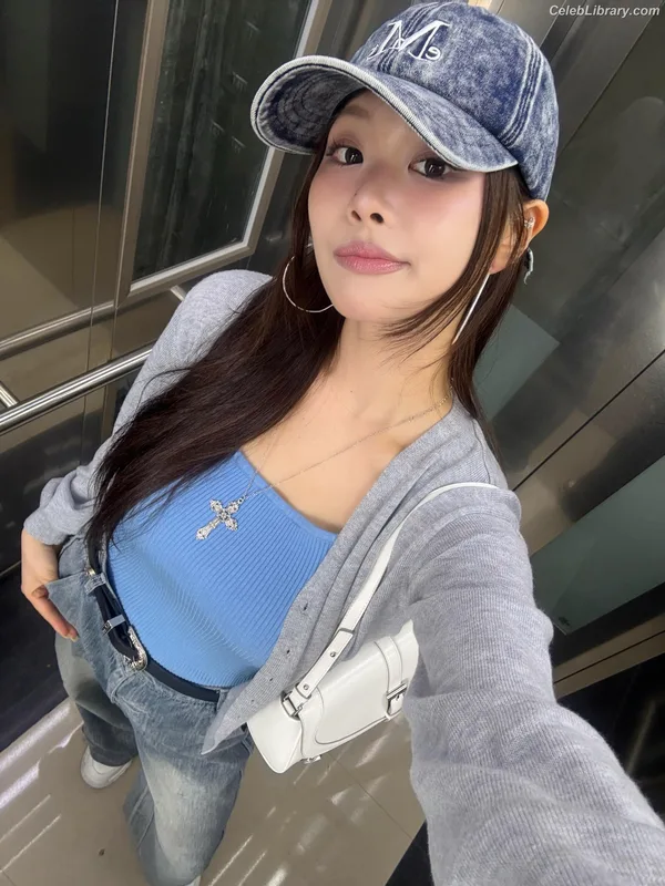Swan 수안  ex PURPLE KISS photo 23 of 122