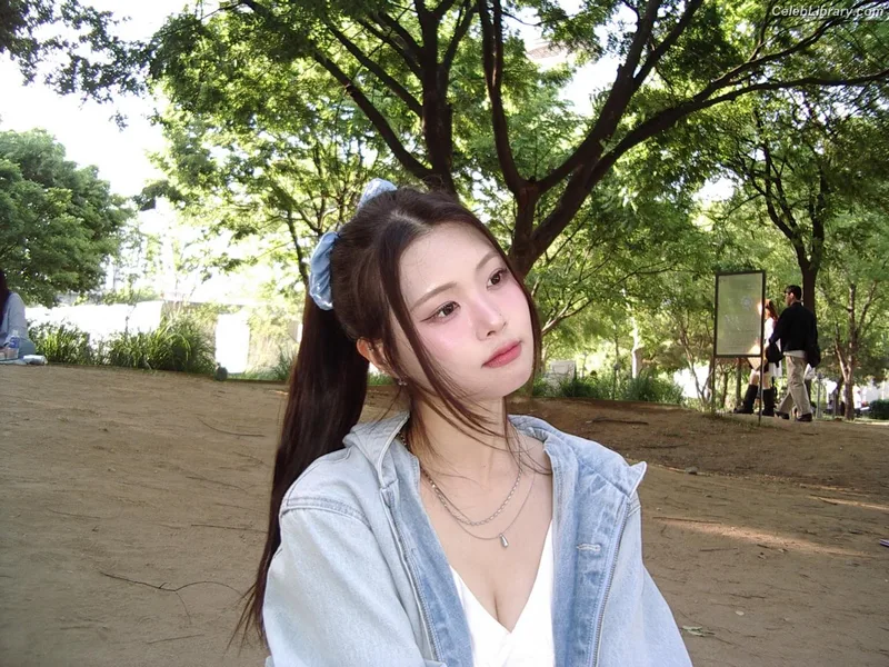 Swan 수안  ex PURPLE KISS photo 17 of 122