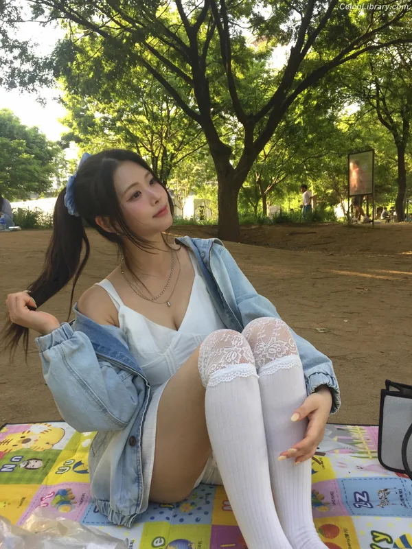 Swan 수안  ex PURPLE KISS photo 21 of 122