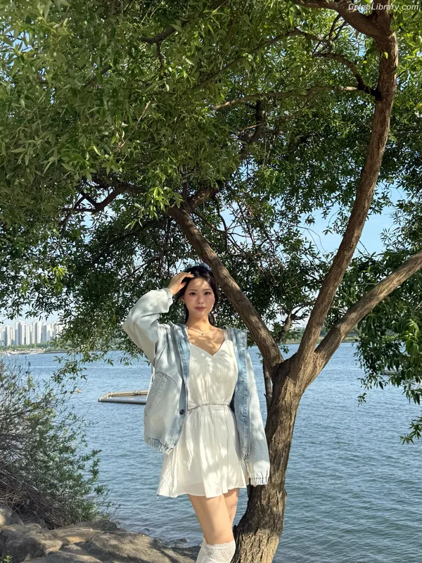 Swan 수안  ex PURPLE KISS photo 2 of 122