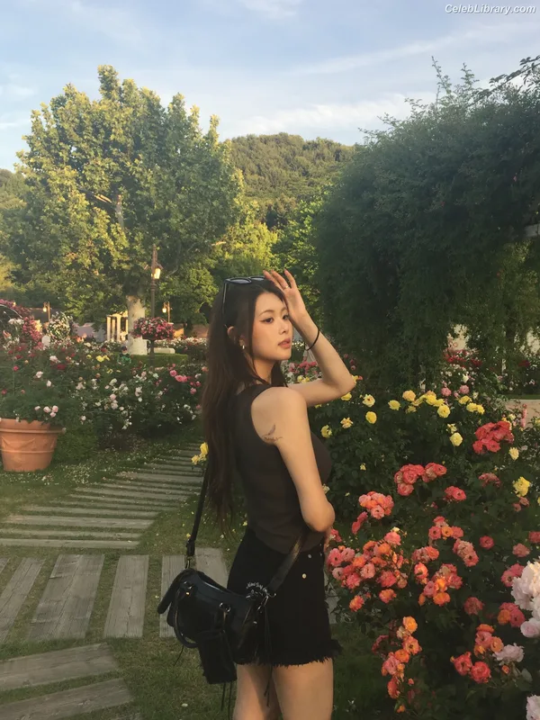 Swan 수안  ex PURPLE KISS photo 17 of 122