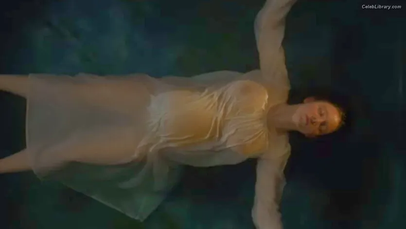 Sydney Sweeney photo 9 of 12030