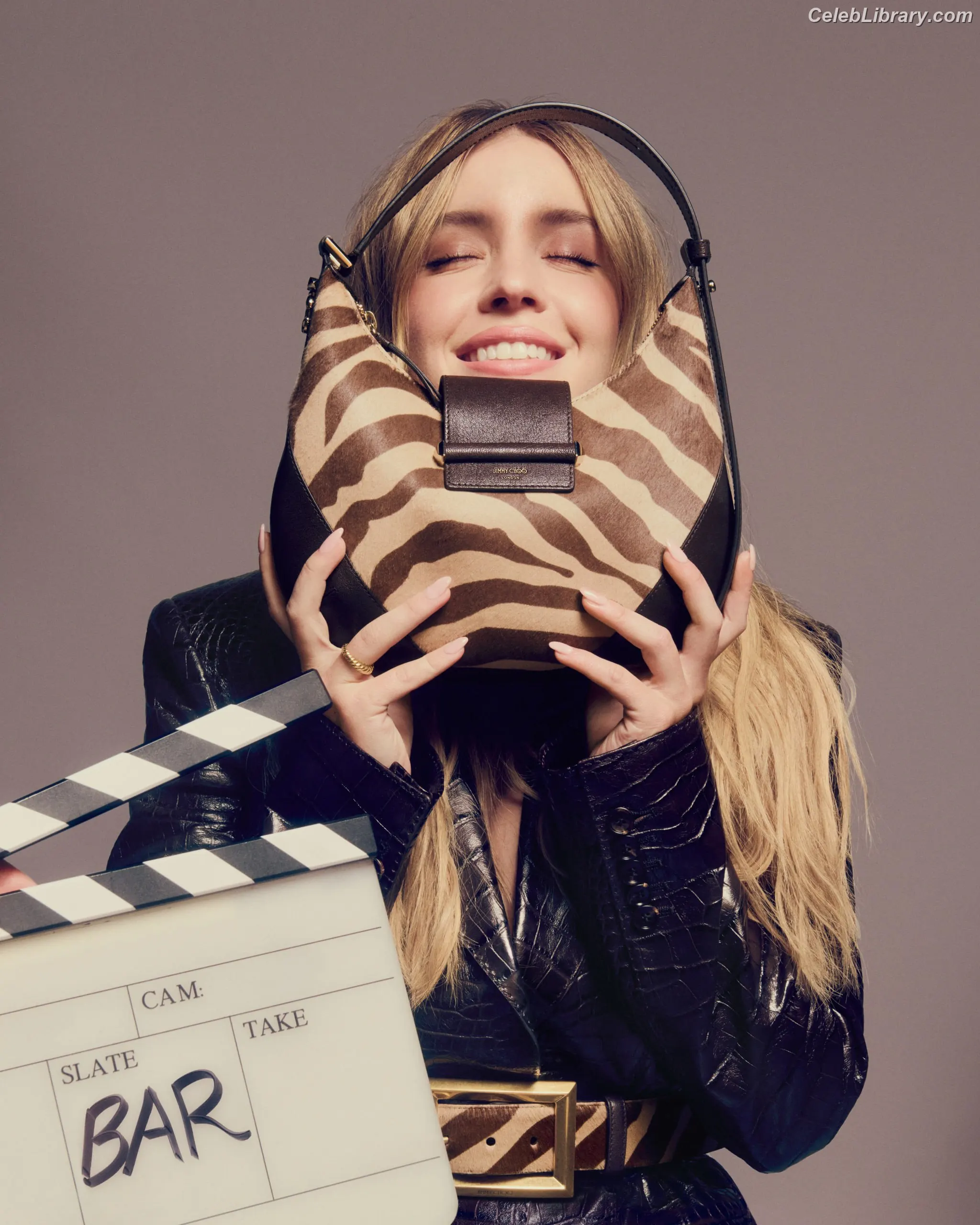 Sydney Sweeney photo 12 of 12030