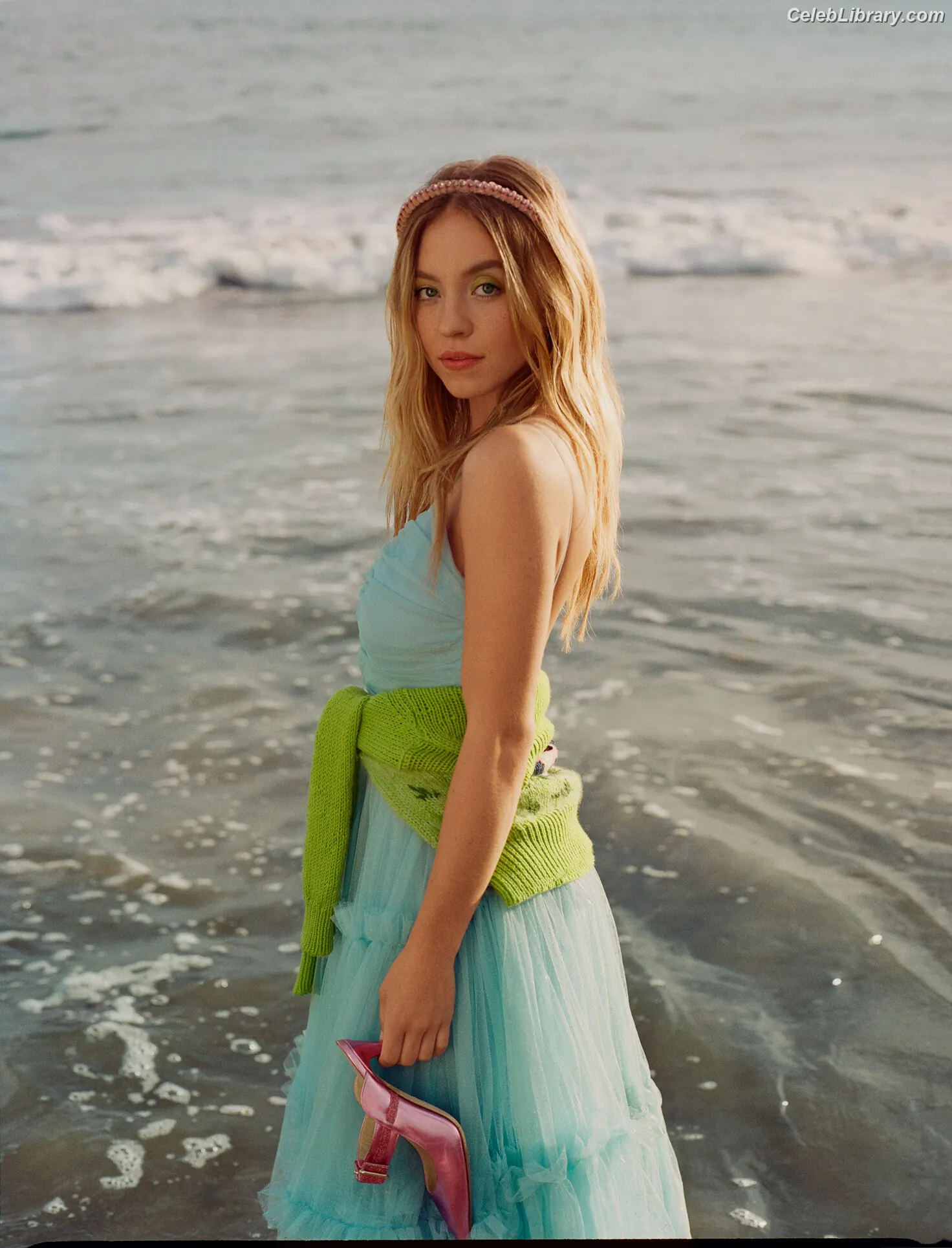 Sydney Sweeney photo 22 of 12030