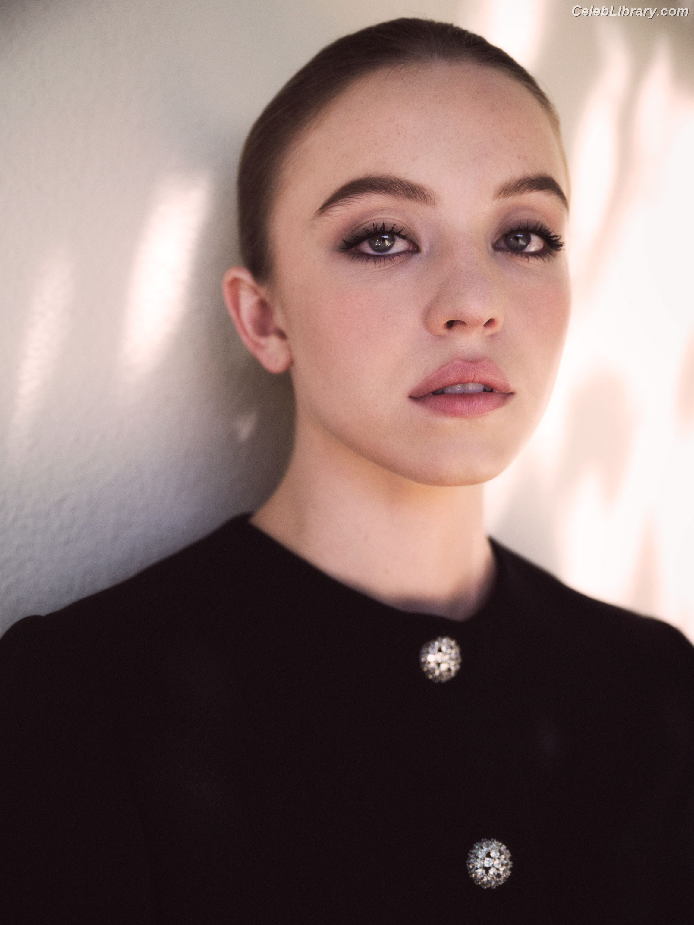 Sydney Sweeney photo 7 of 12007