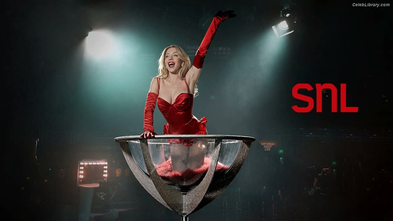 Sydney Sweeney photo 15 of 12007