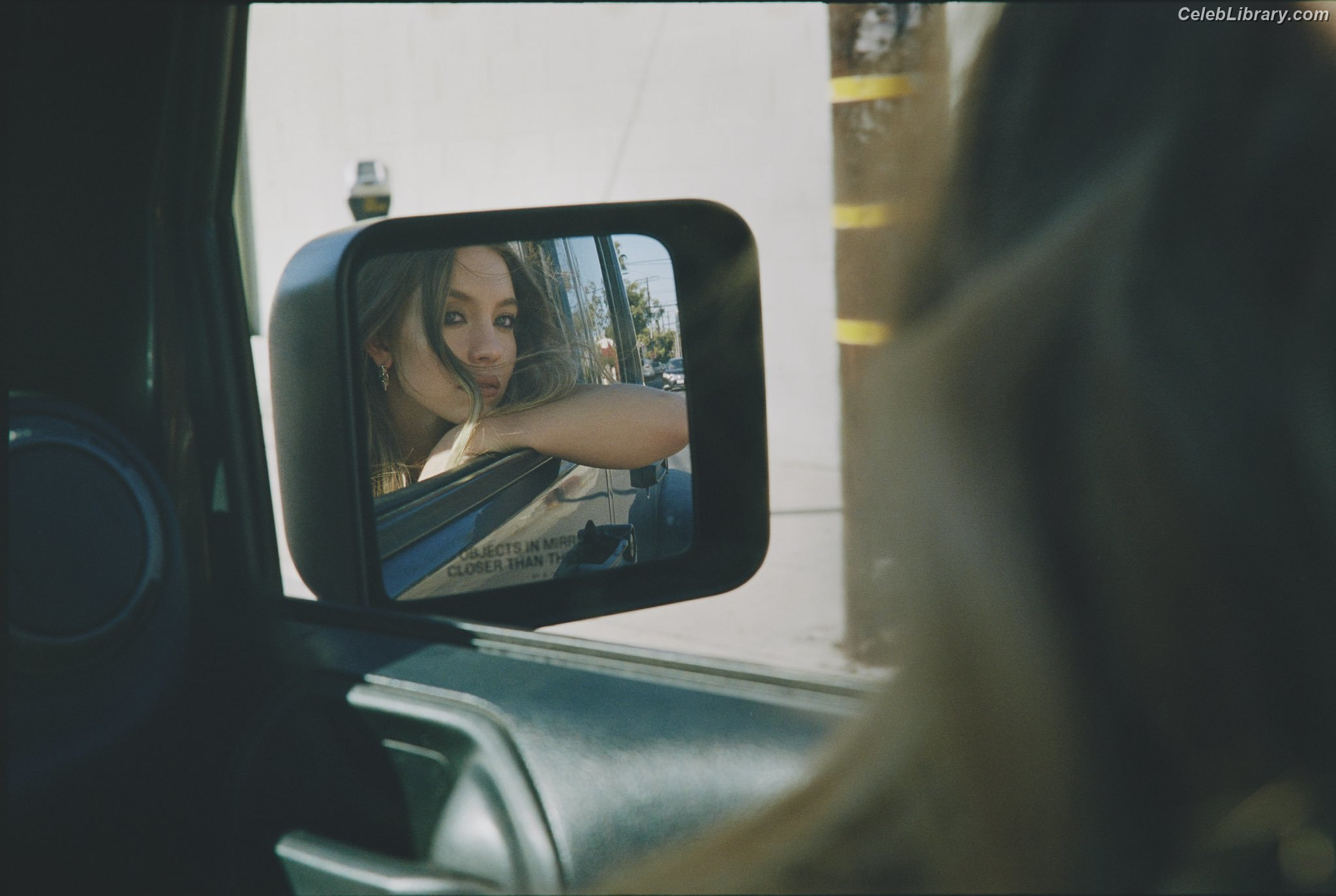 Sydney Sweeney photo 19 of 12007