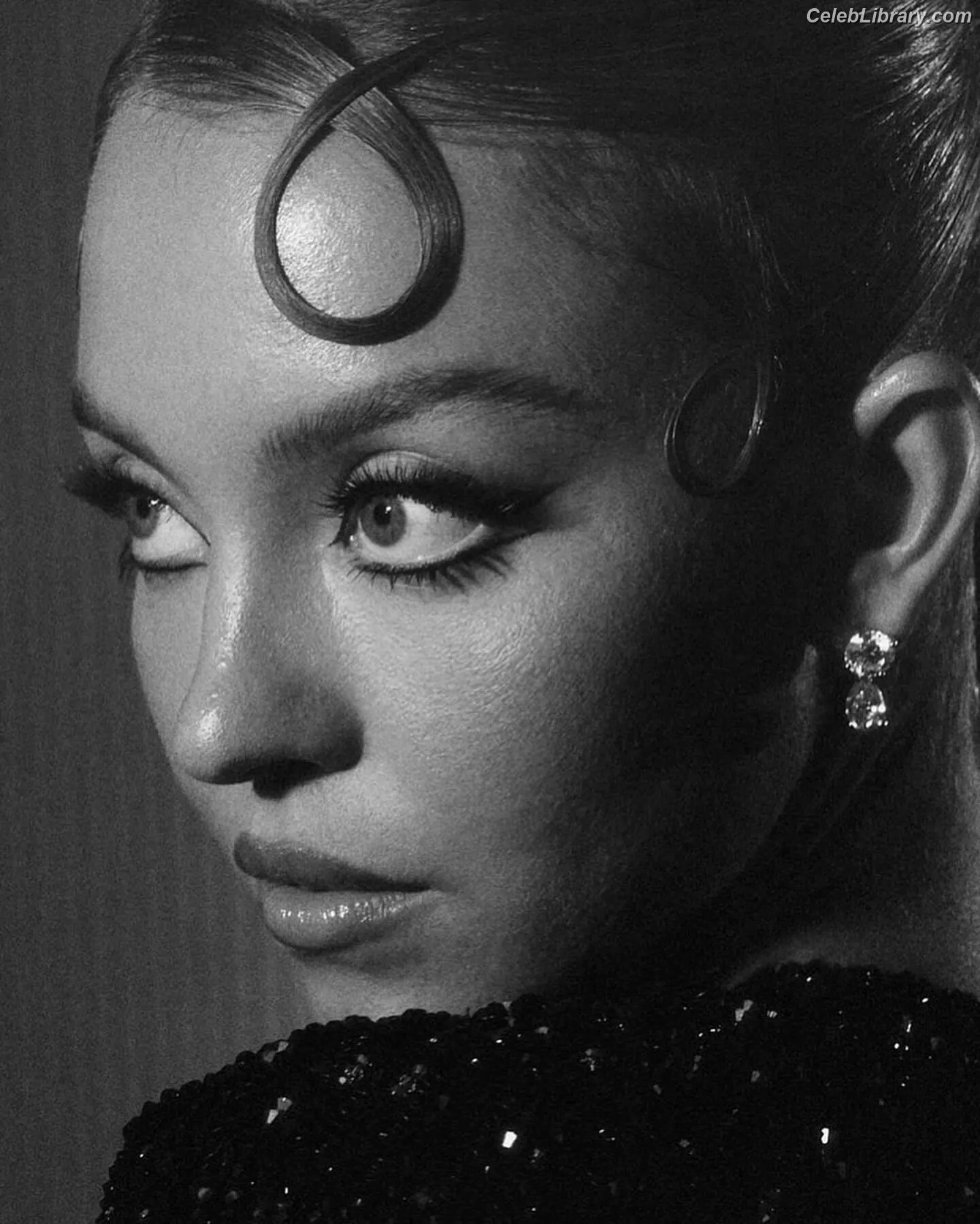Sydney Sweeney photo 7 of 12030